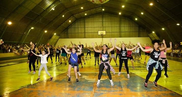 Aula comemorativa marcou um ano do projeto de zumba em Feliz Natal