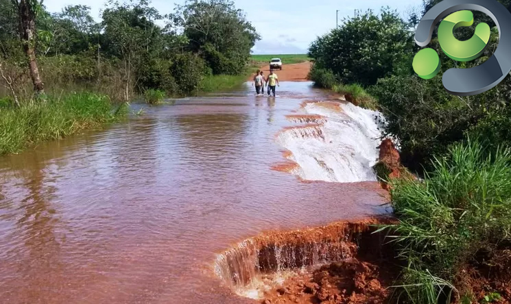 Barragens de represas se rompem e duas estradas são interditadas em Sorriso